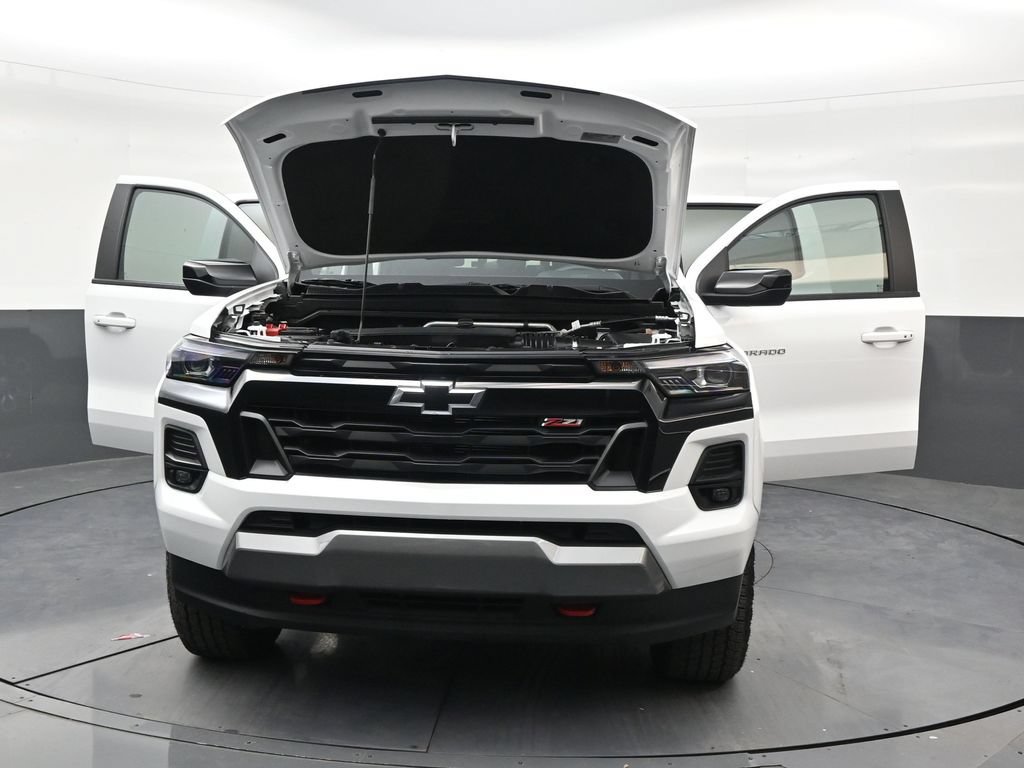 Used 2026 Chevrolet Colorado Z71 AWD/4WD image 33