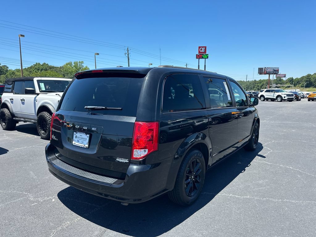 Used 2020 Dodge Grand Caravan SE FWD image 7