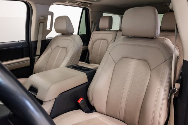 Used 2024 Ford Expedition Limited AWD/4WD image 12