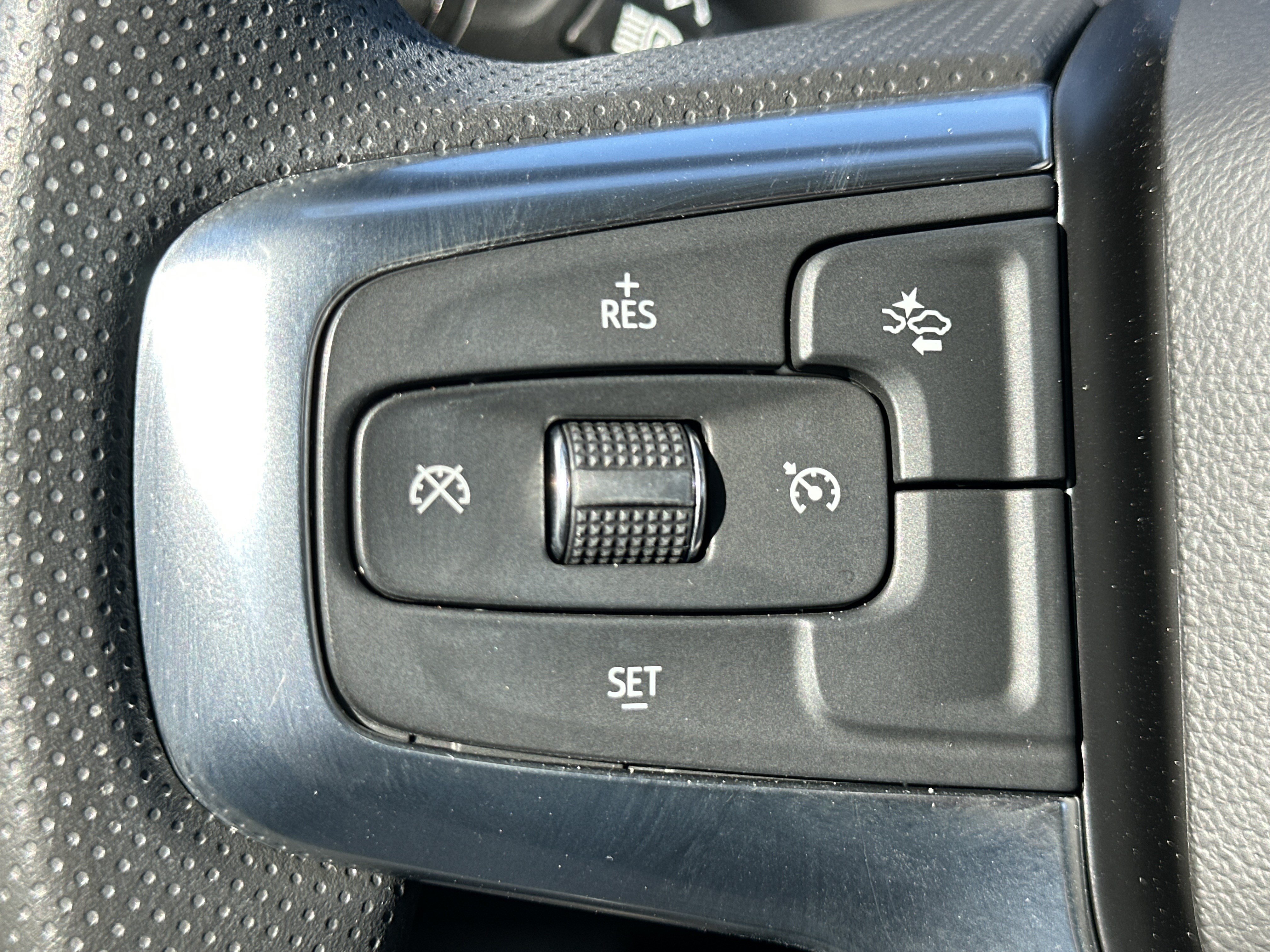 Certified 2022 Chevrolet Blazer LT FWD image 27