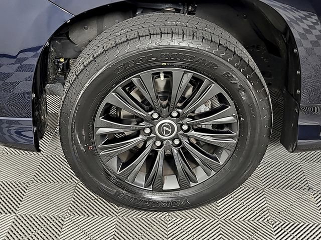 Used 2023 Lexus GX 460 Luxury w/ Sport Design Package AWD/4WD image 9