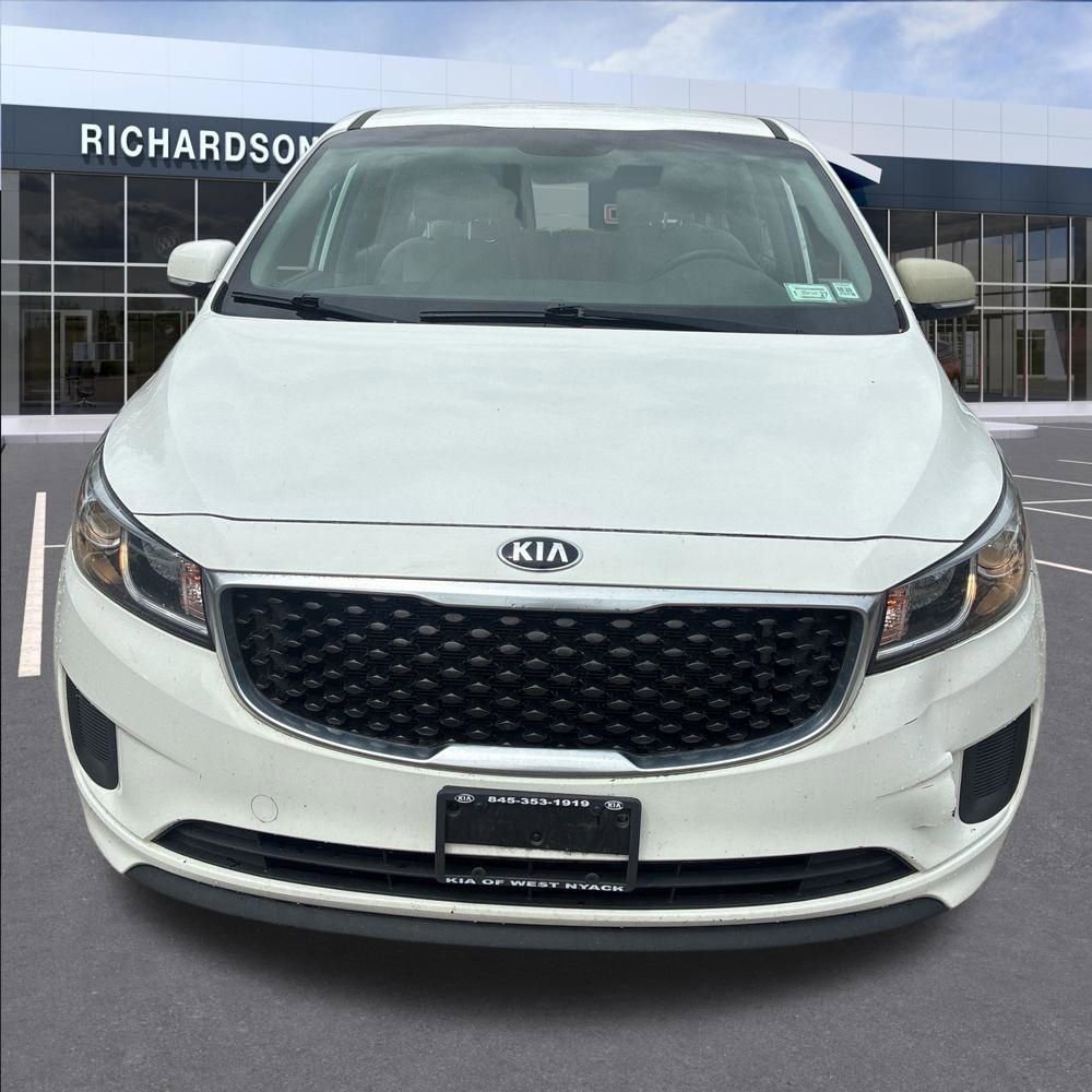 Used 2017 Kia Sedona L FWD image 6