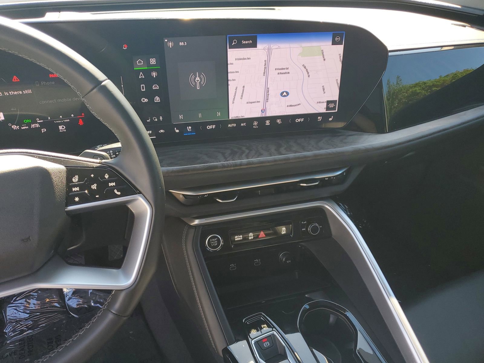 Used 2025 Audi Q5 Premium Plus w/ Premium Plus image 24