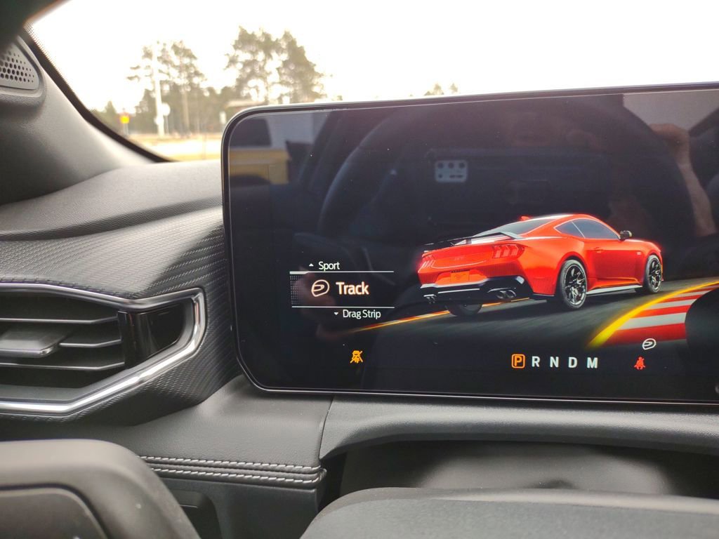 Used 2024 Ford Mustang GT Premium image 31