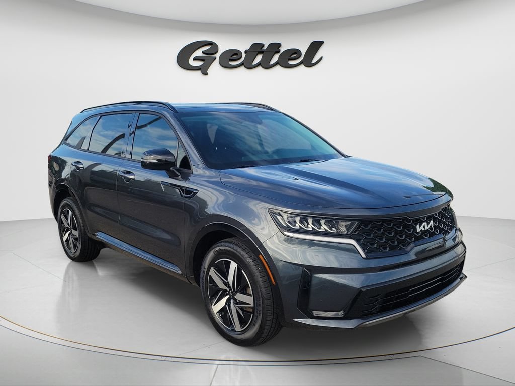 Used 2023 Kia Sorento S w/ Panoramic Sunroof Package FWD image 3