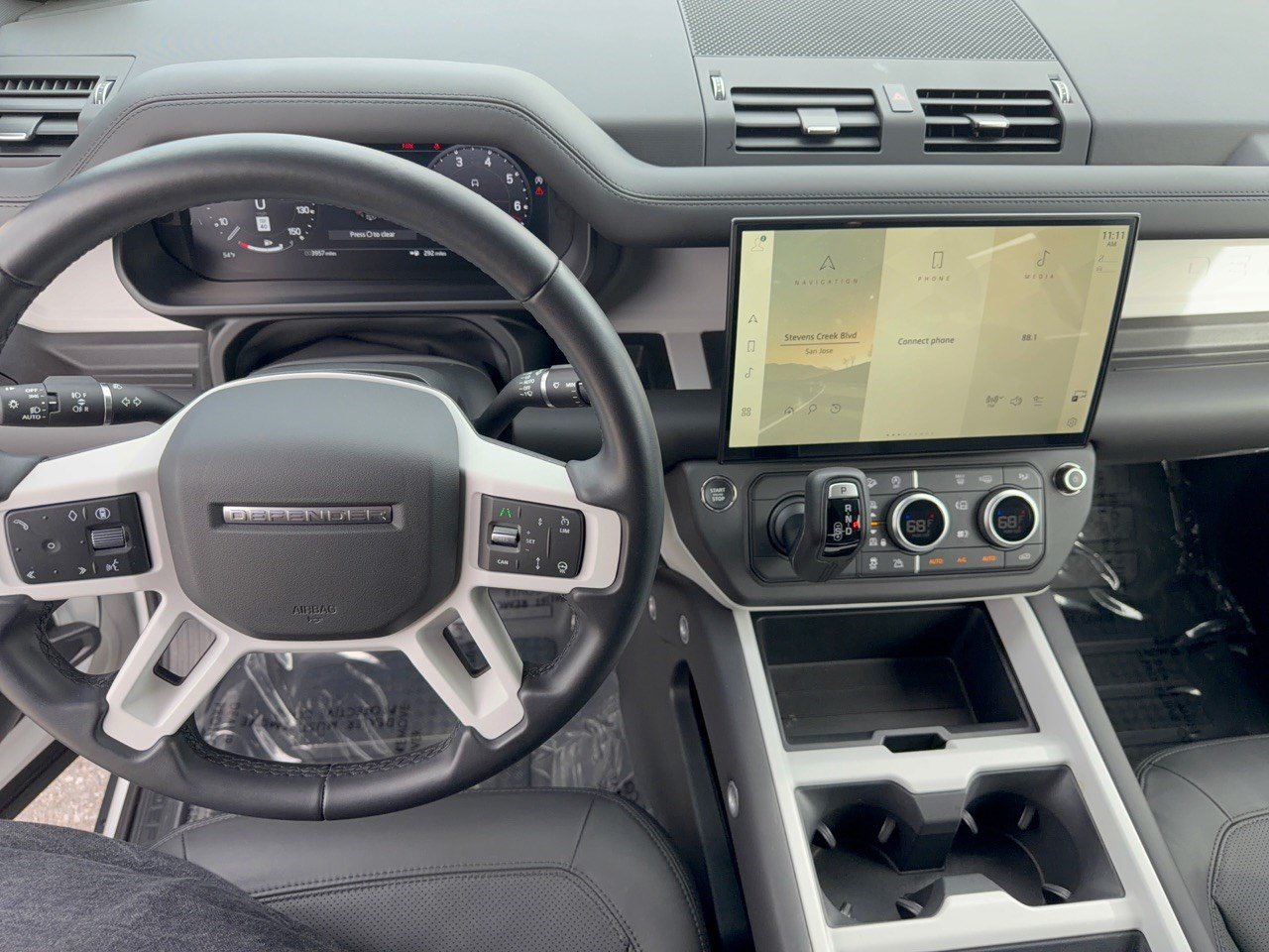 Used 2026 Land Rover Defender 130 S AWD/4WD image 4