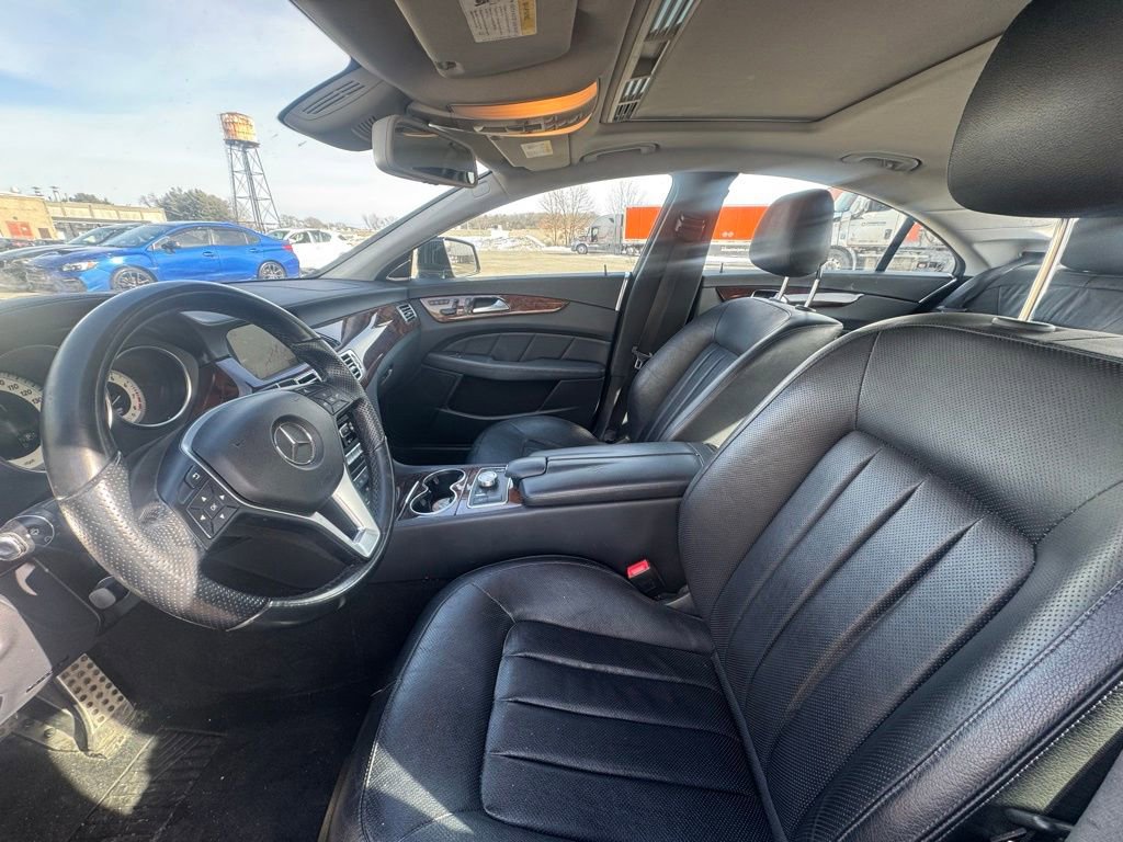 Used 2014 Mercedes-Benz CLS 550 4MATIC image 9