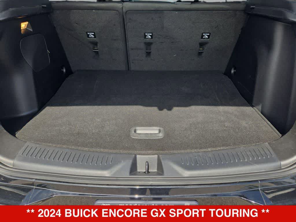 Used 2024 Buick Encore GX Sport Touring FWD image 31