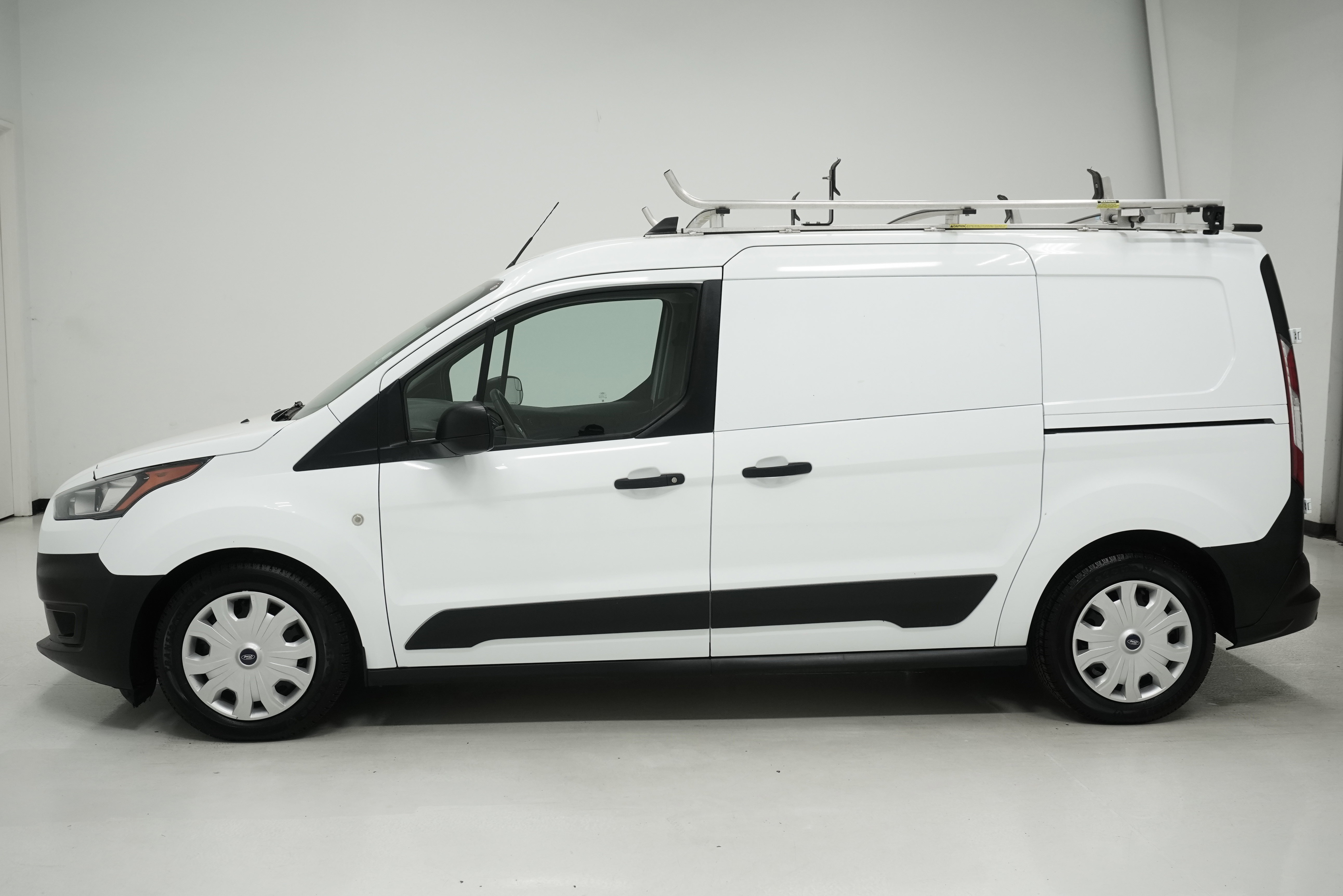 Used 2020 Ford Transit Connect XL image 7