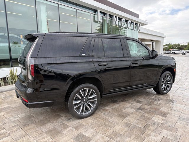 Used 2021 Cadillac Escalade Sport Platinum AWD/4WD image 2