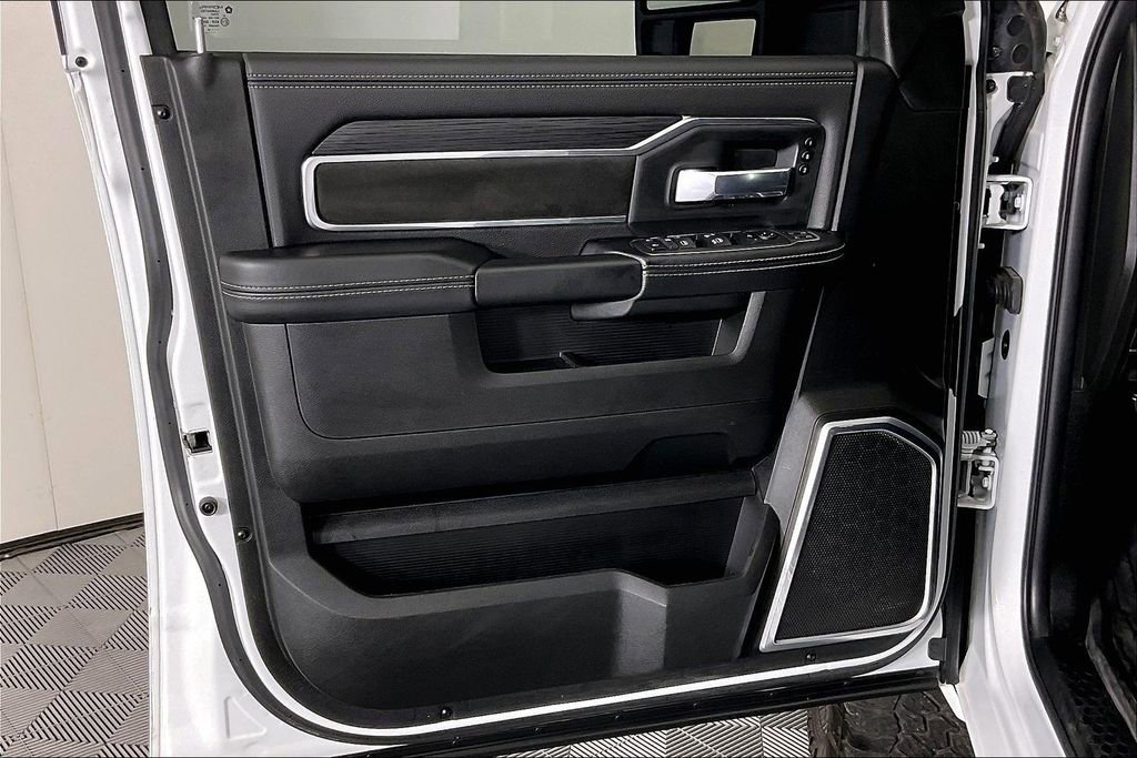 Used 2024 RAM 2500 Laramie w/ Night Edition image 24