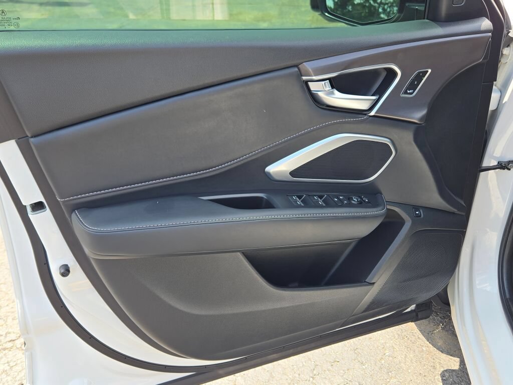 Certified 2025 Acura RDX SH-AWD image 29