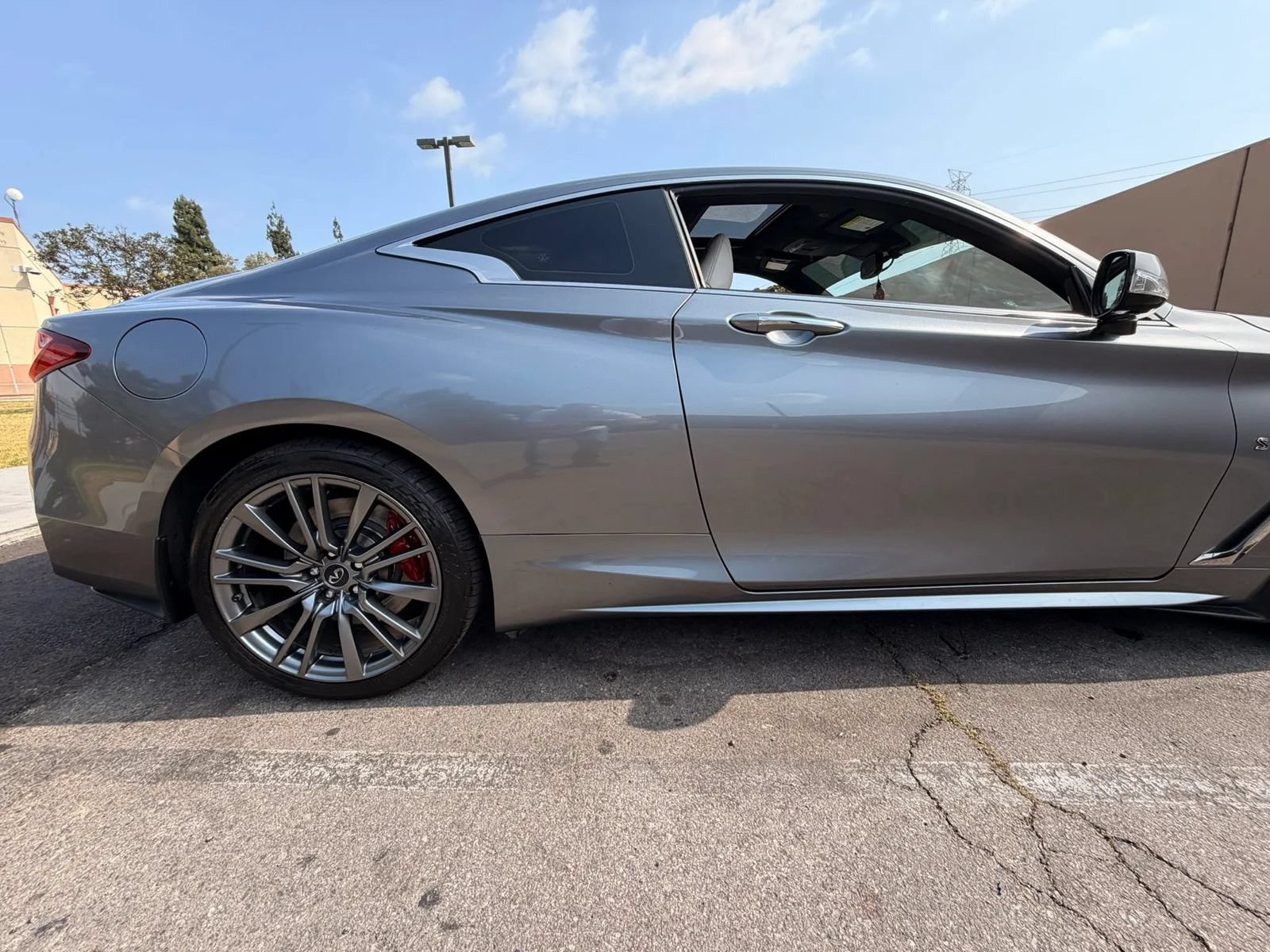 Used 2017 INFINITI Q60 Red Sport 400 AWD/4WD image 31