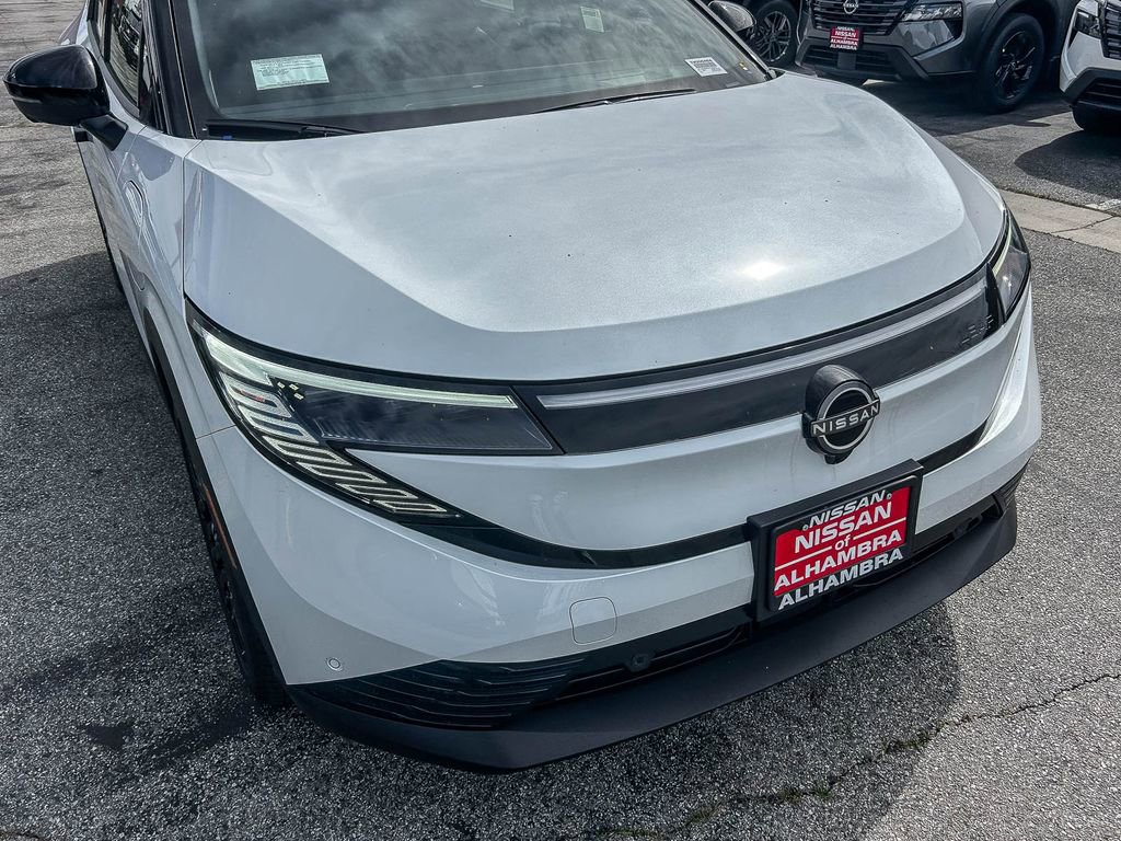 New 2026 Nissan Leaf Platinum+ FWD image 6