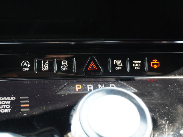 Used 2024 Jeep Wagoneer L Series II w/ Flexible Seating Group AWD/4WD image 43