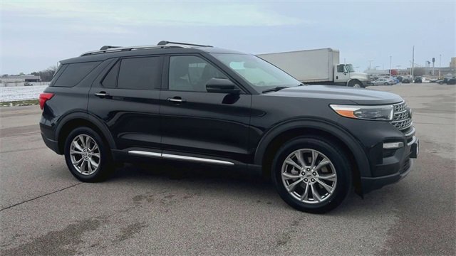 Used 2020 Ford Explorer Limited image 2