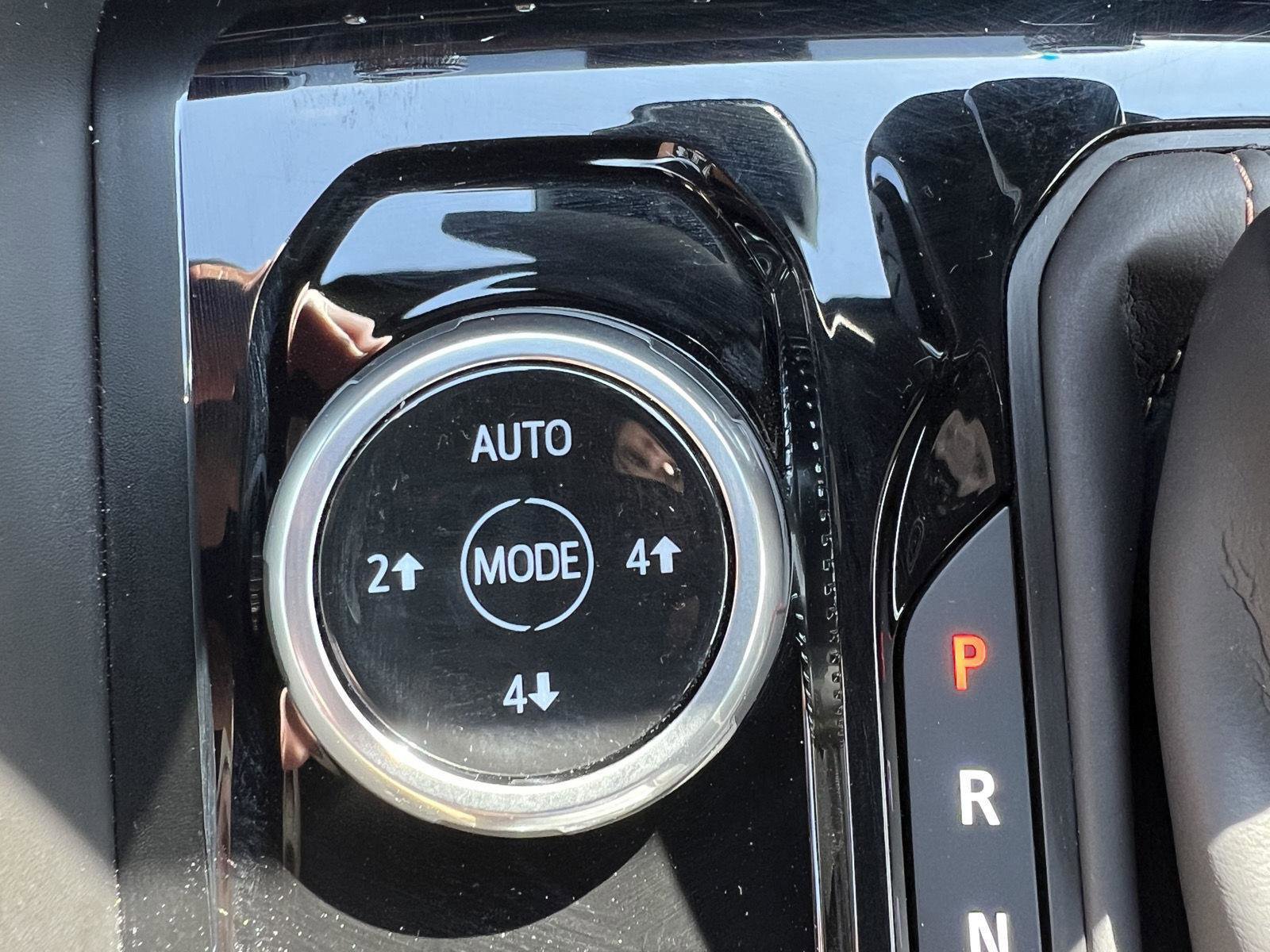 New 2026 GMC Canyon AT4 image 31