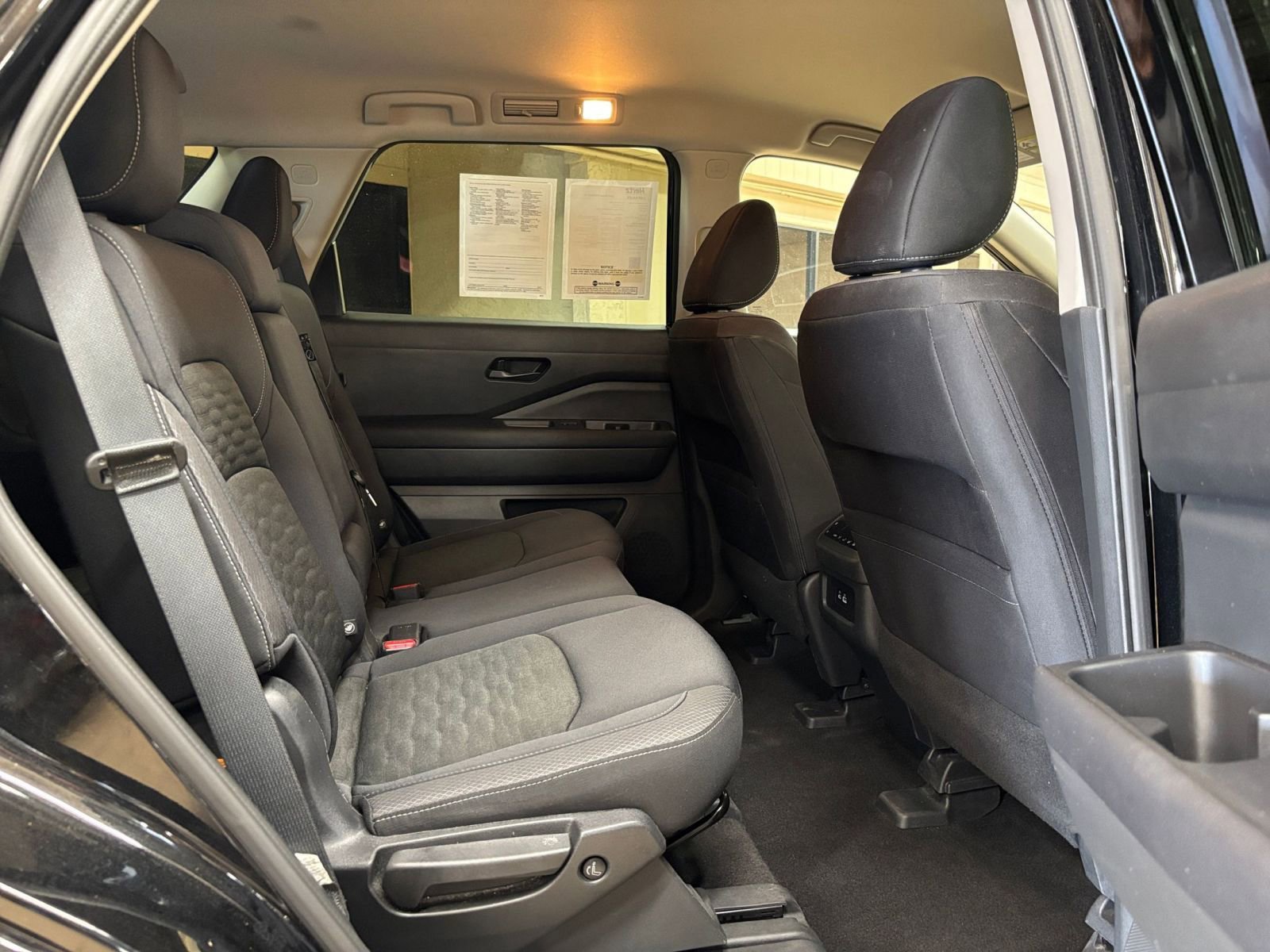Used 2025 Nissan Pathfinder SV FWD image 28