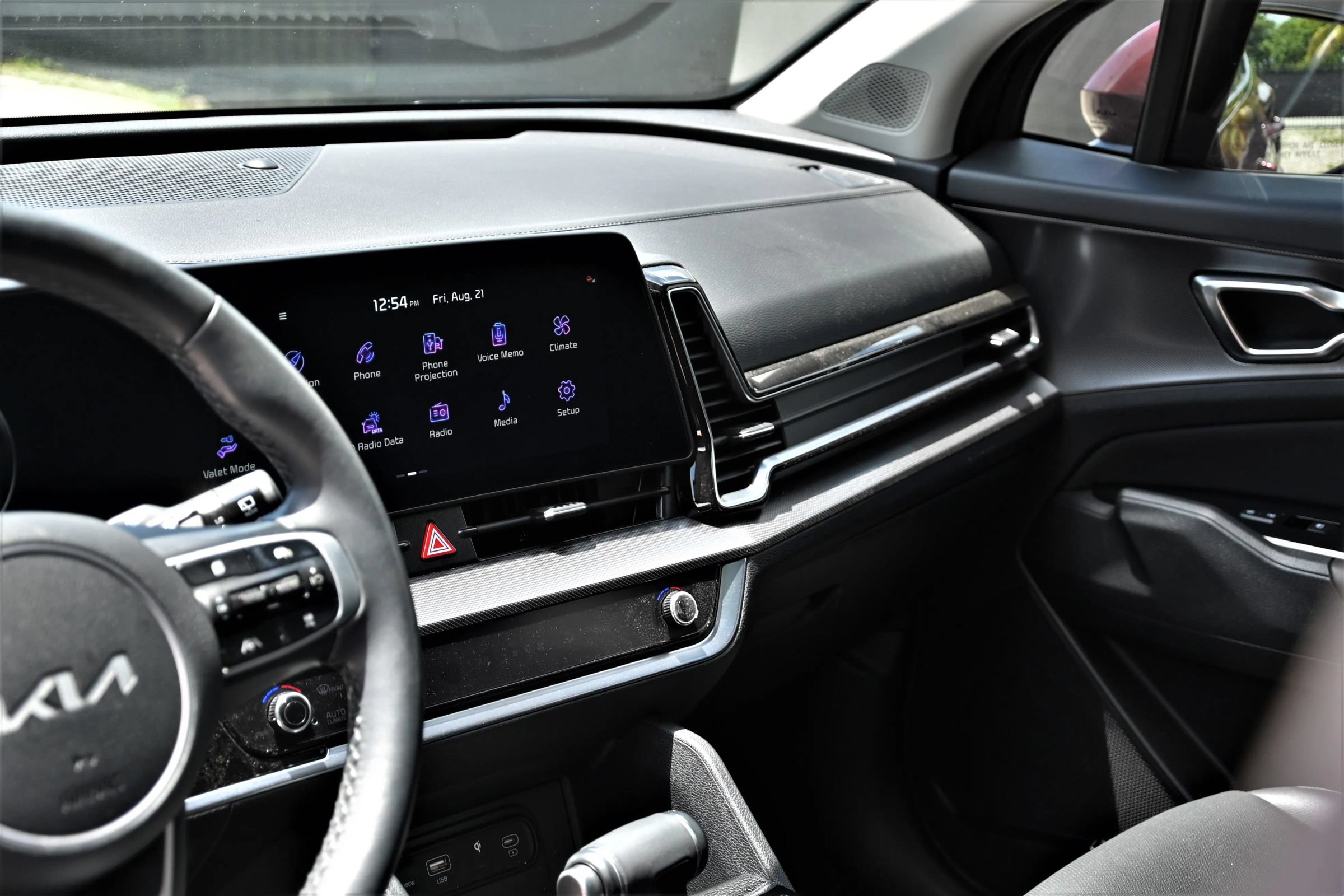 Used 2025 Kia Sportage SX FWD image 9