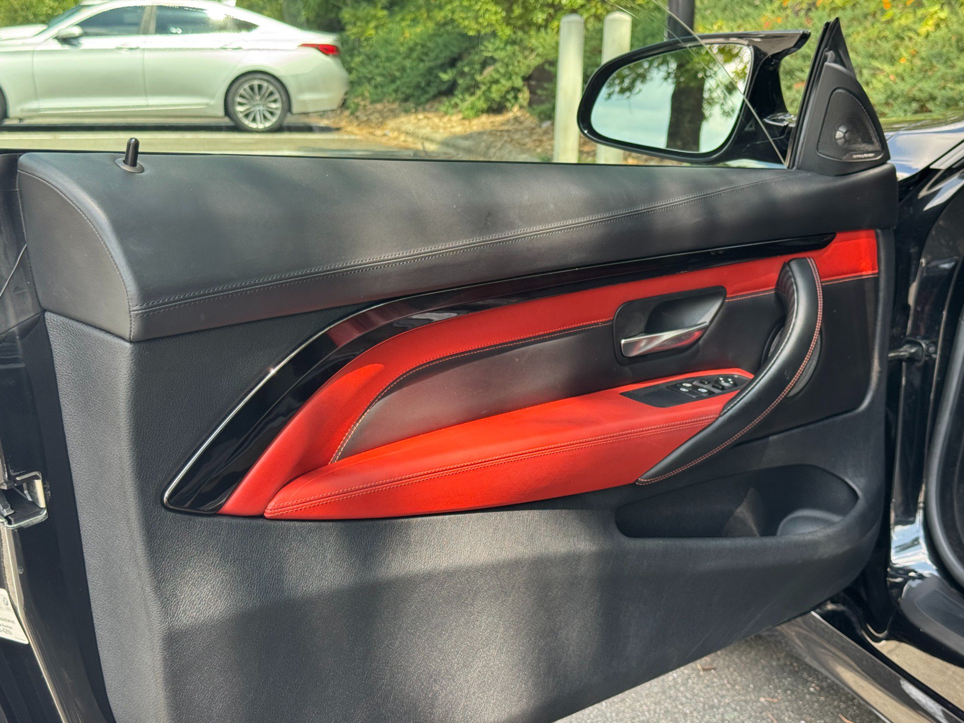 Used 2015 BMW M4 Coupe RWD image 30