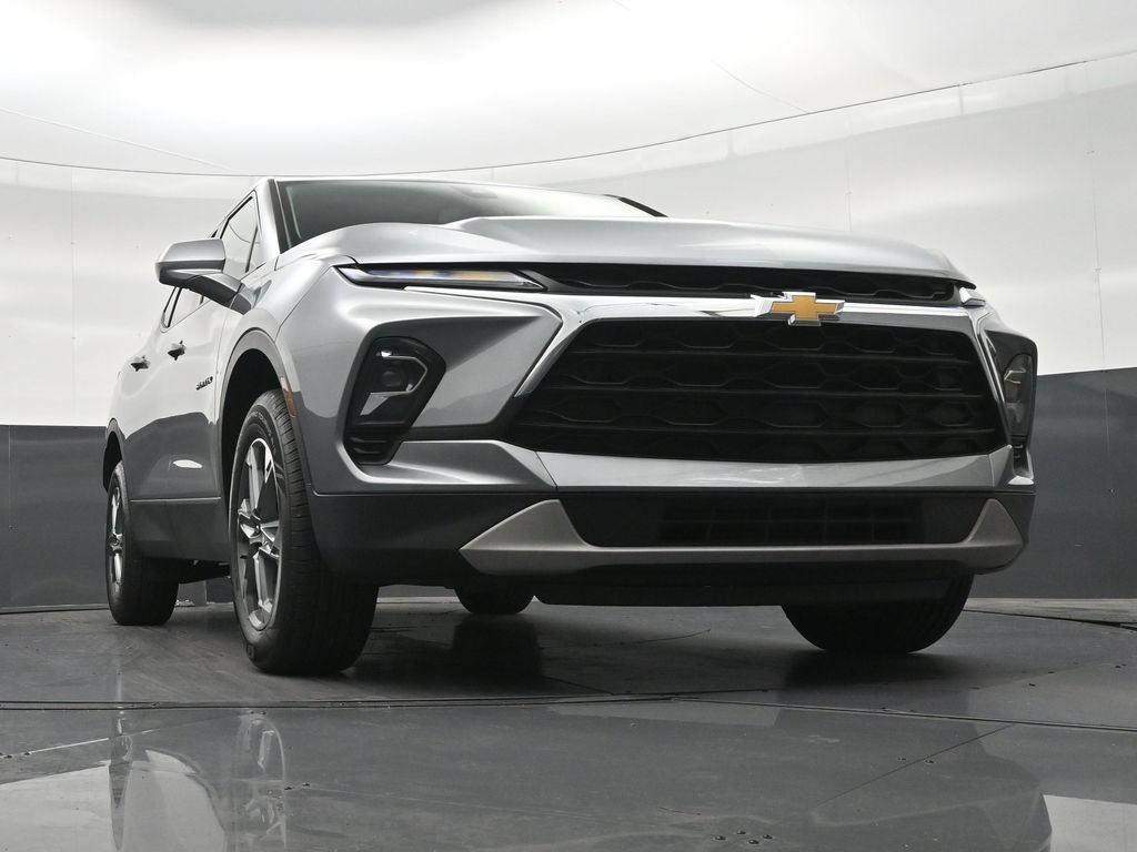 Used 2024 Chevrolet Blazer LT FWD image 29
