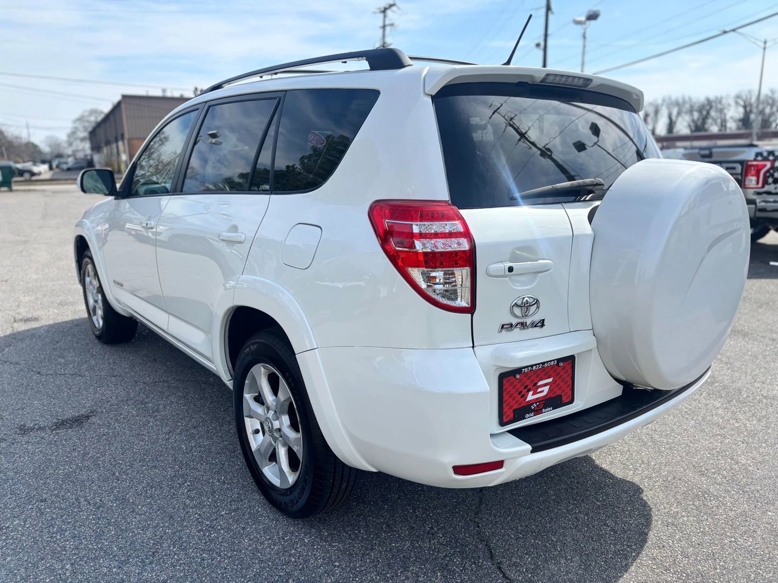 Used 2011 Toyota RAV4 Limited w/ Limited Extra Value Pkg image 5