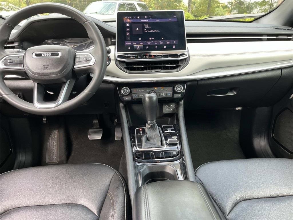 Used 2024 Jeep Compass Limited image 24