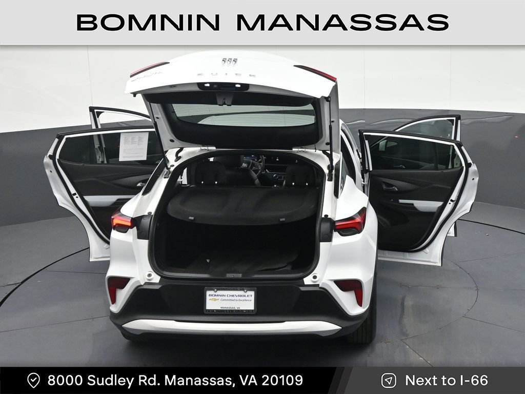 Used 2024 Buick Envista Preferred w/ Advanced Safety Package image 40