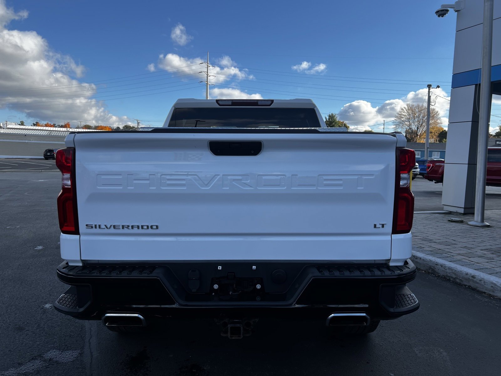 Used 2020 Chevrolet Silverado 1500 LT Trail Boss image 4