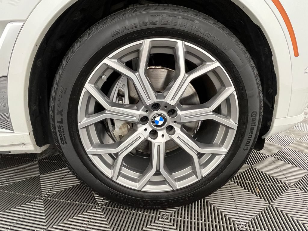 Used 2026 BMW X7 xDrive40i AWD/4WD image 17
