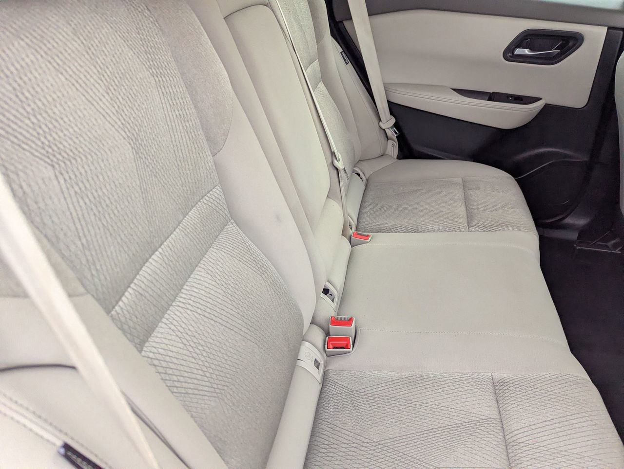 Certified 2025 Nissan Rogue SV image 14