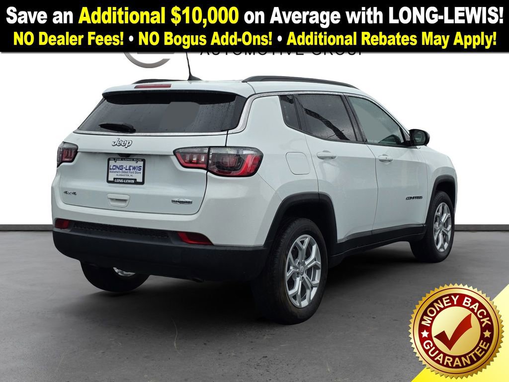 Used 2024 Jeep Compass Latitude image 7