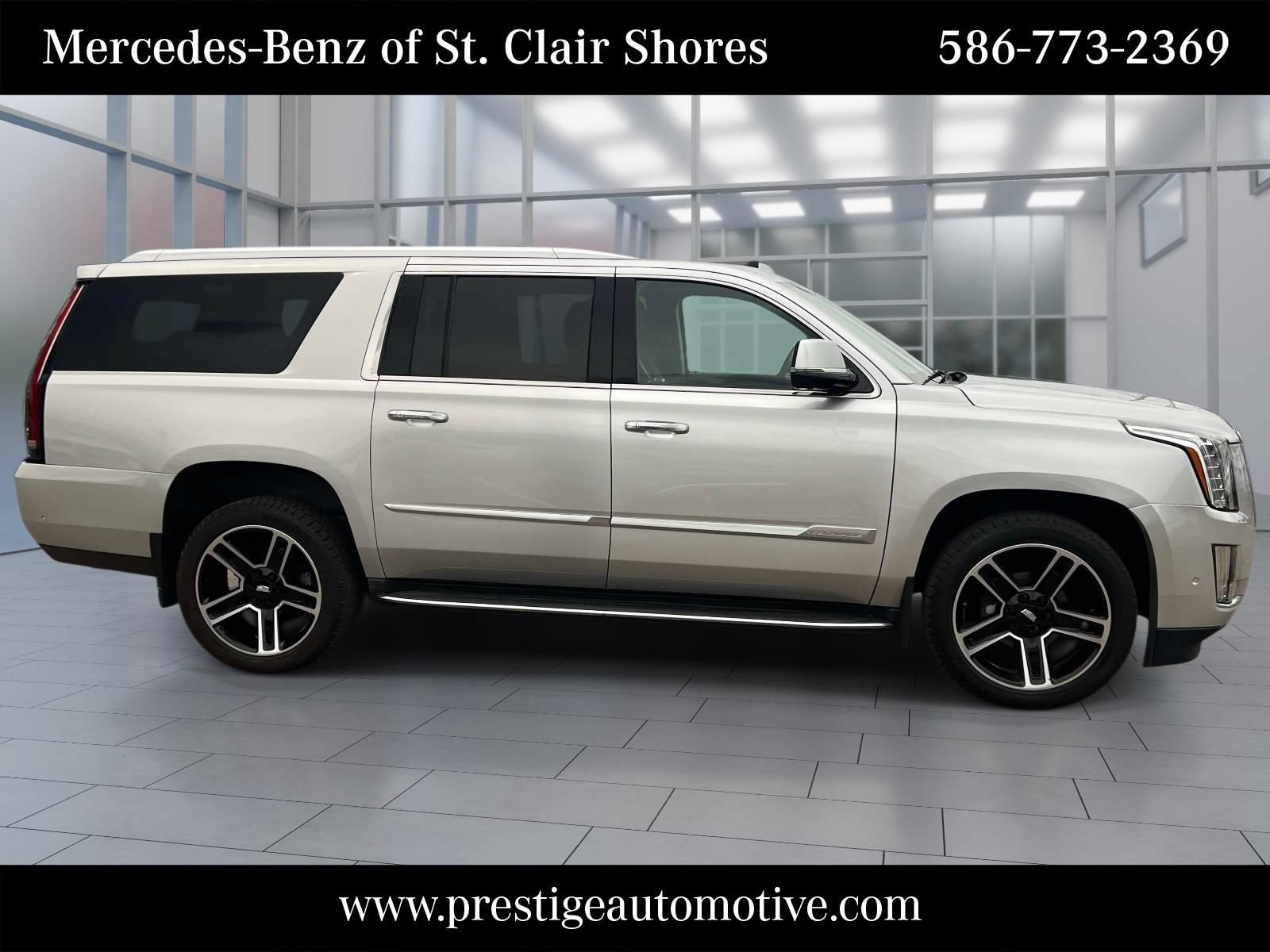 Used 2020 Cadillac Escalade ESV Luxury AWD/4WD image 7