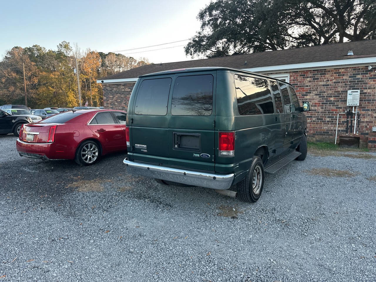 Used 2013 Ford E-350 and Econoline 350 XLT RWD image 7