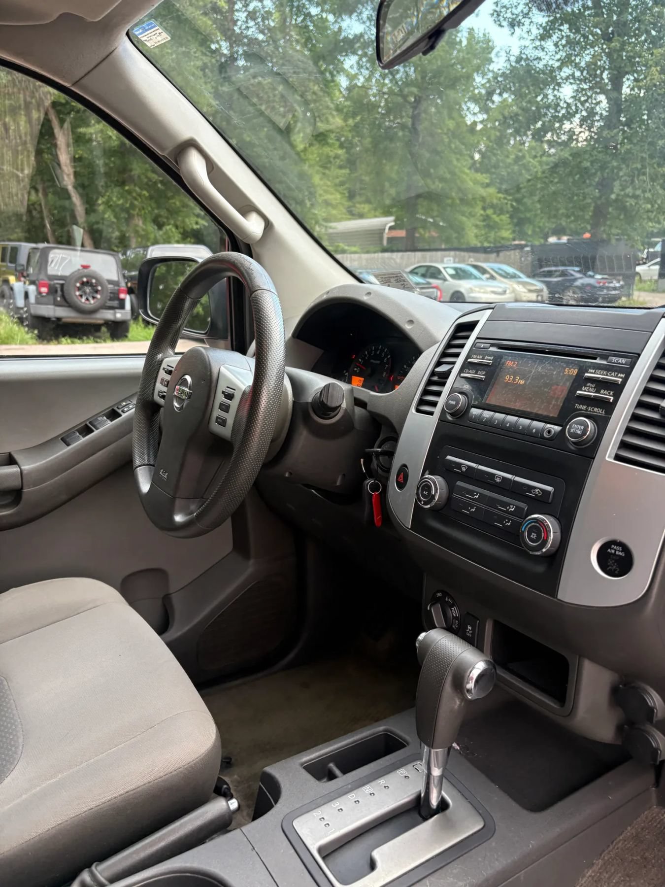 Used 2014 Nissan Xterra S AWD/4WD image 31
