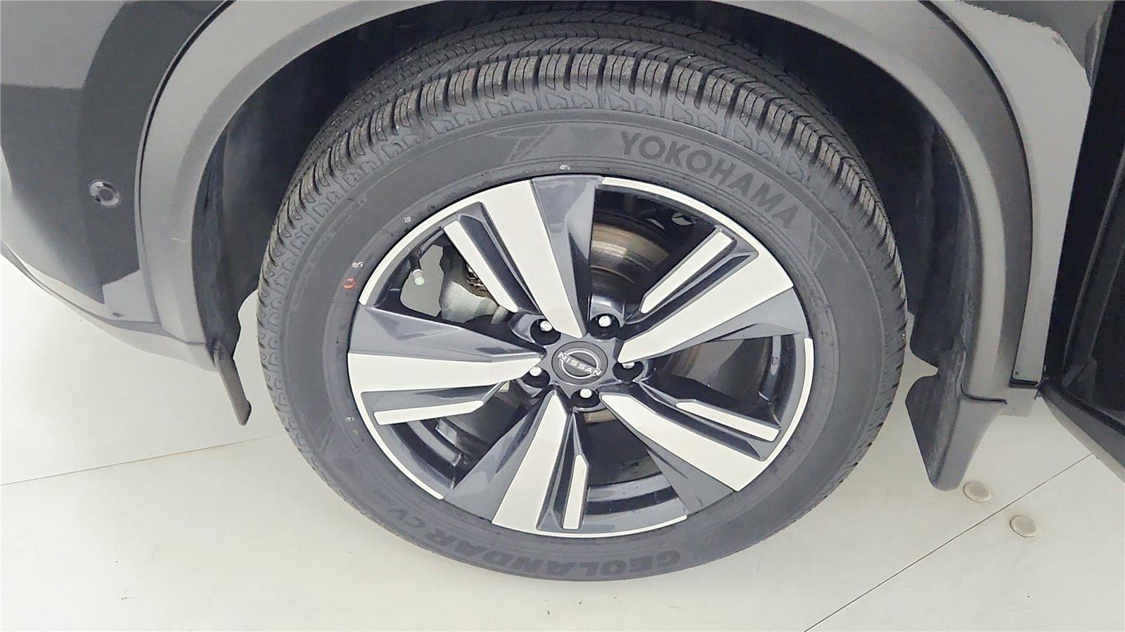 Used 2023 Nissan Rogue SL w/ SL Premium Package AWD/4WD image 35