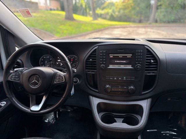 Used 2020 Mercedes-Benz Metris image 17