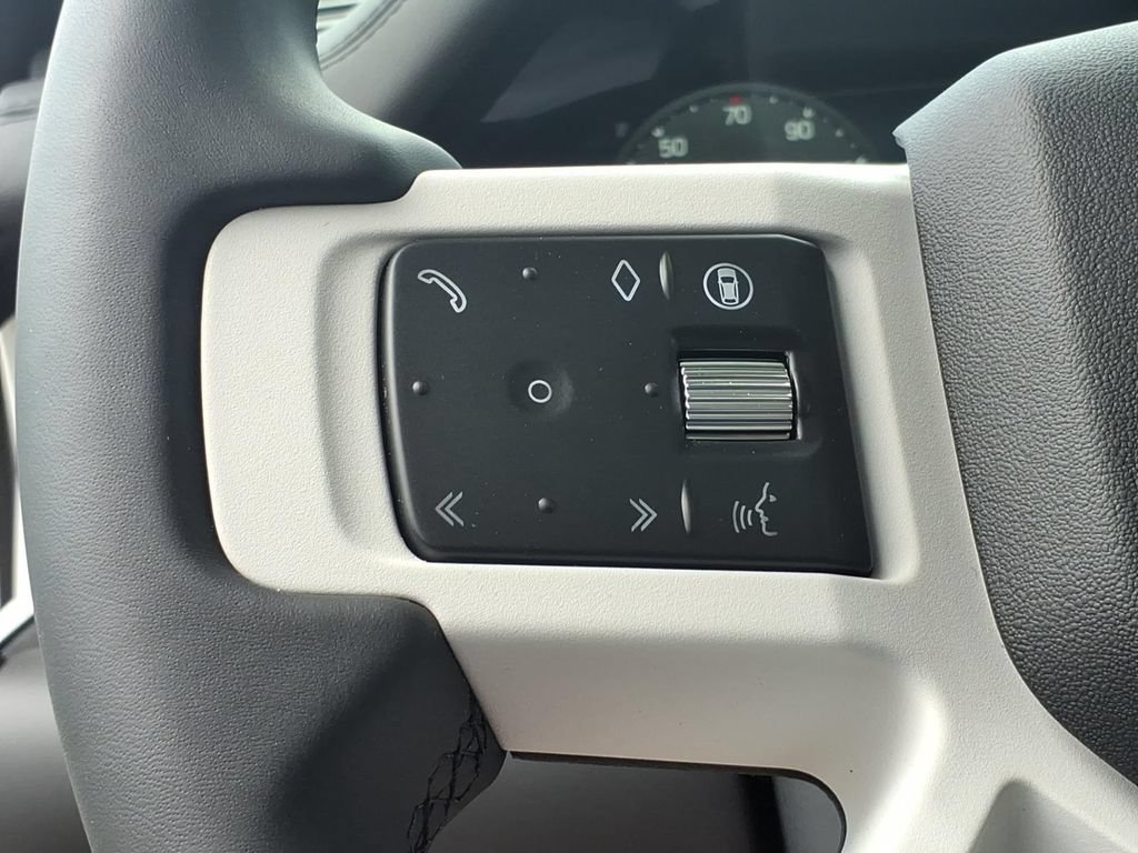 New 2026 Land Rover Defender 110 S AWD/4WD image 17