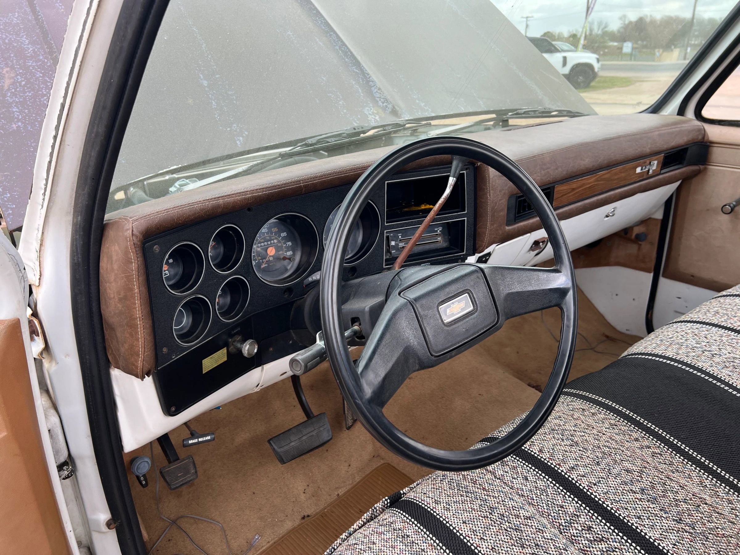 Used 1988 Chevrolet Silverado 3500 2WD Regular Cab image 9