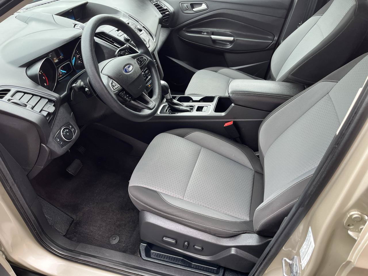 Used 2017 Ford Escape SE AWD/4WD image 24