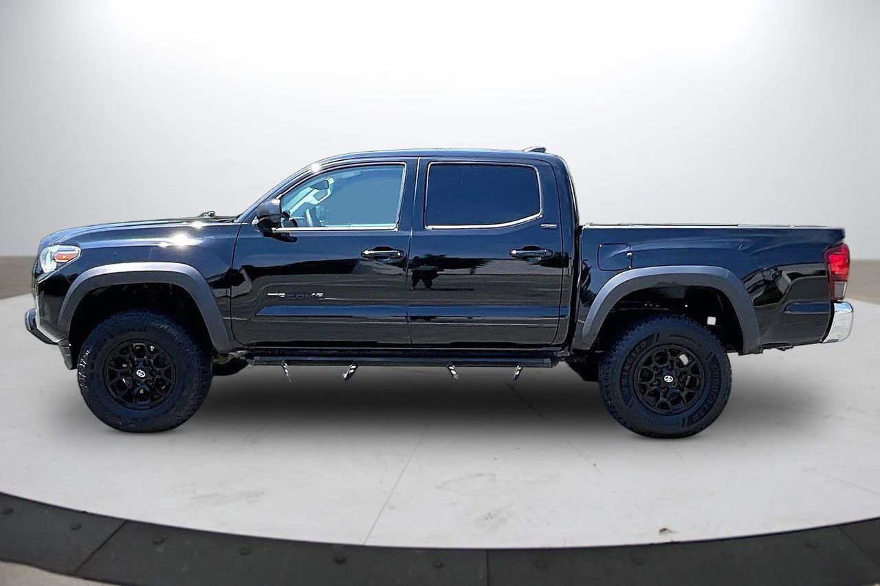 Used 2023 Toyota Tacoma SR5 RWD image 6