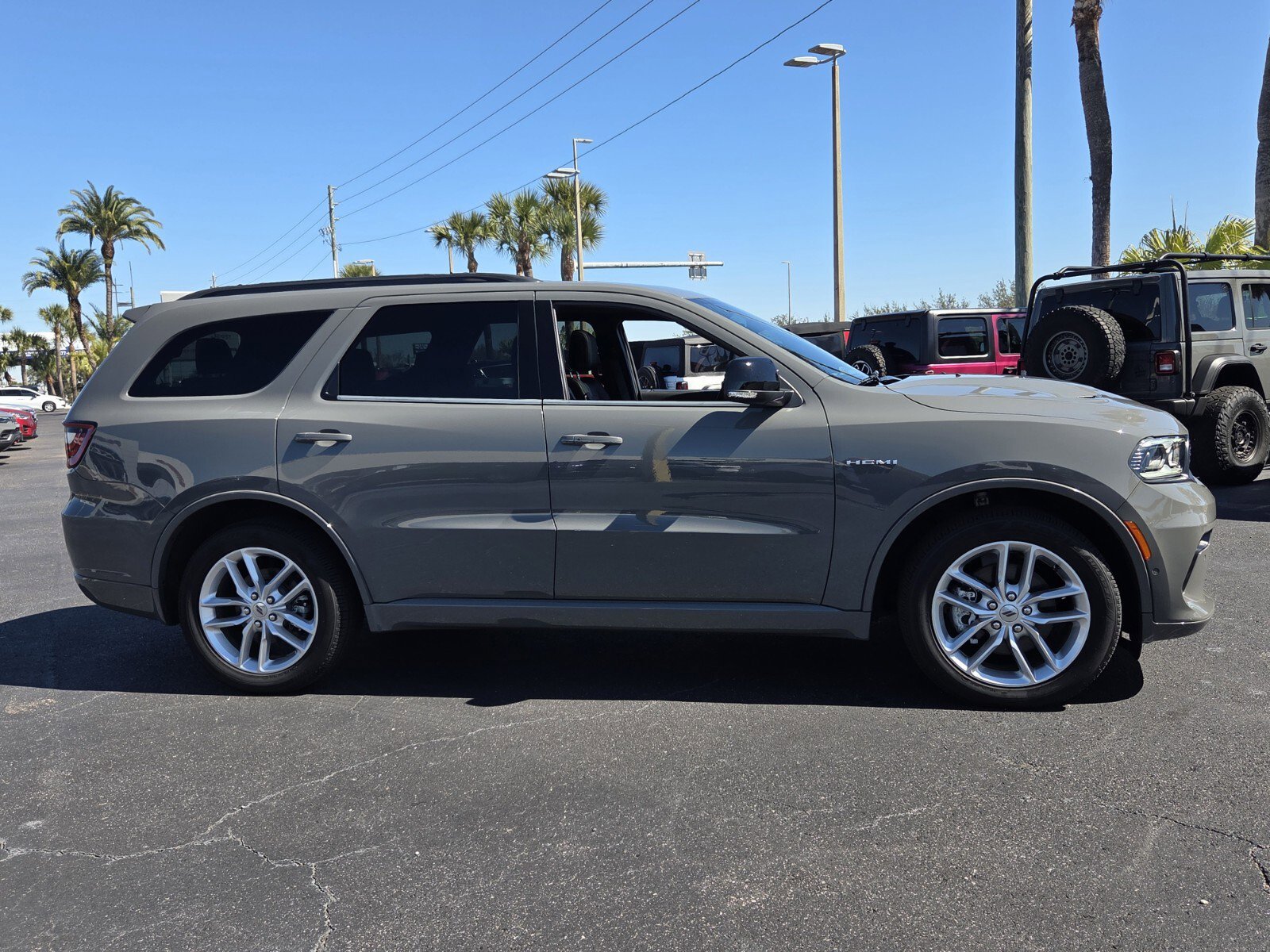 Used 2024 Dodge Durango R/T AWD/4WD image 8