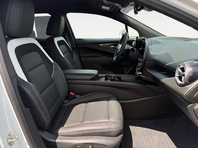 Used 2024 Chevrolet Blazer EV LT AWD/4WD image 15