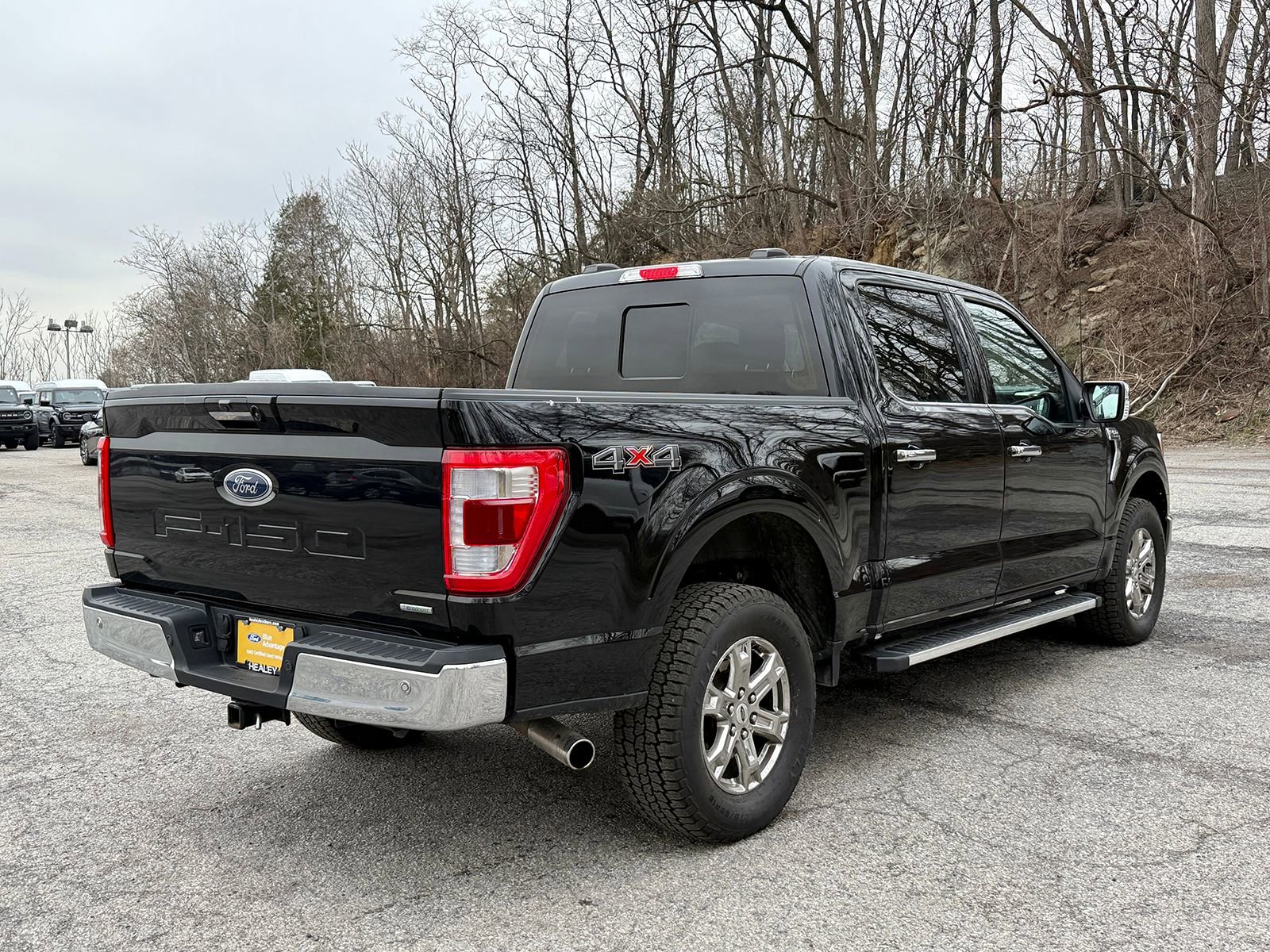 Used 2023 Ford F150 Lariat w/ Trailer Tow Package image 6