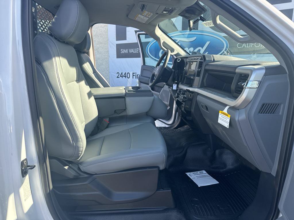 New 2024 Ford F450 XL w/ XL Chrome Package RWD image 21