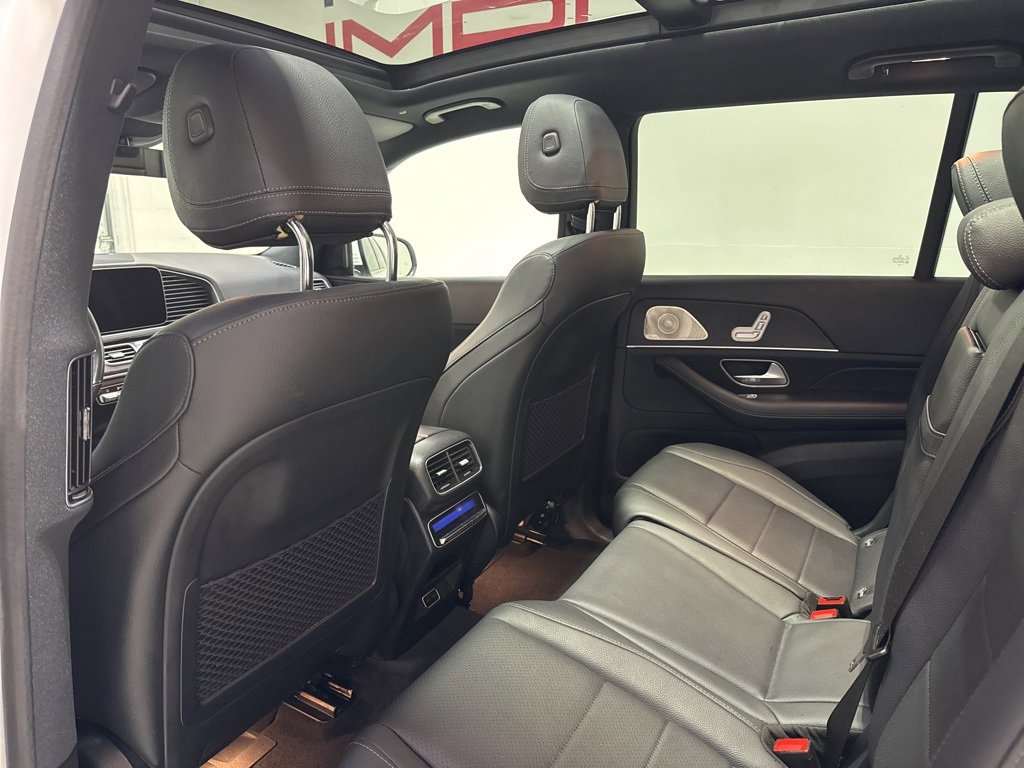 Used 2024 Mercedes-Benz GLS 450 4MATIC image 32