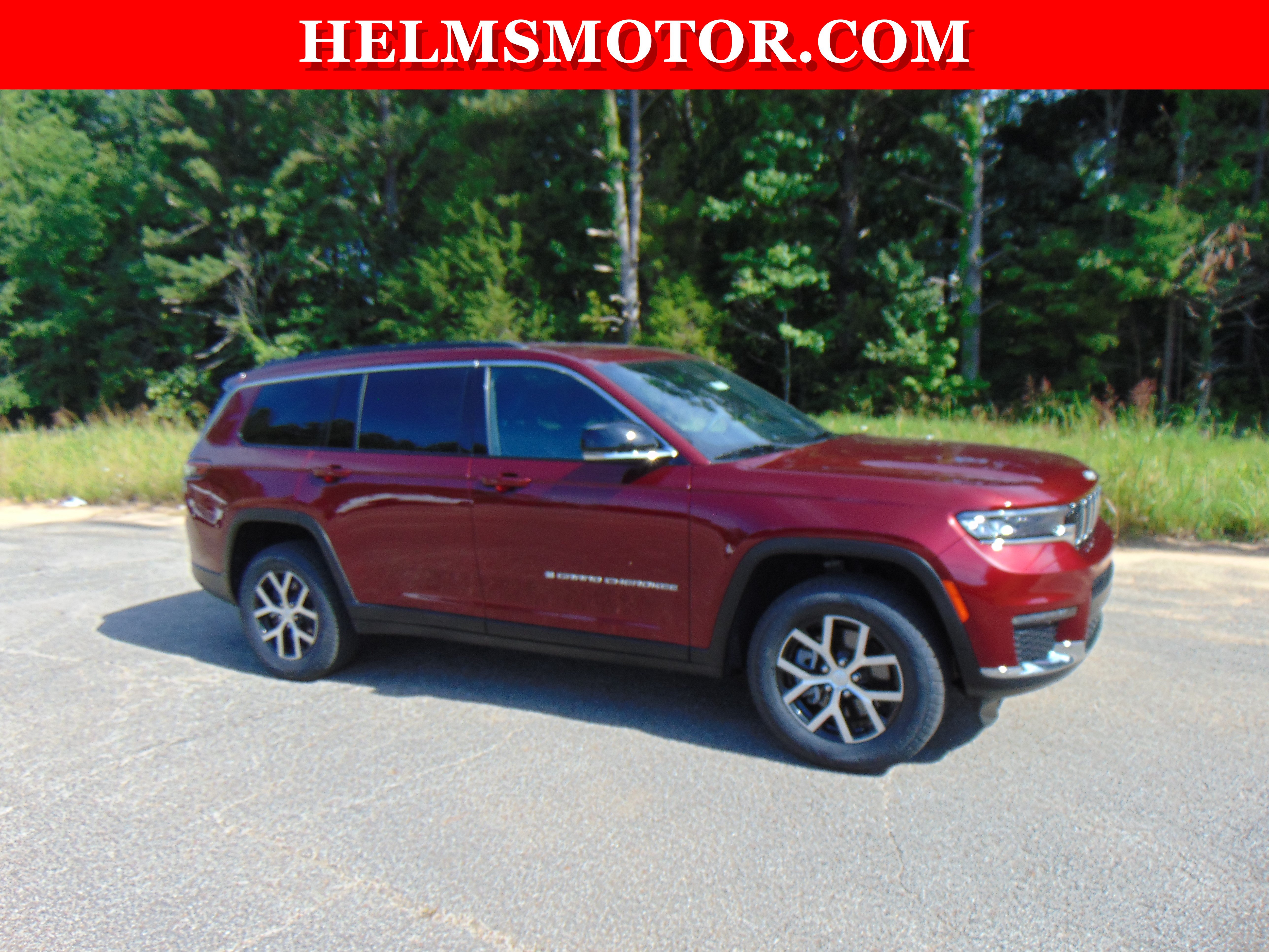 Used 2024 Jeep Grand Cherokee L Limited AWD/4WD image 9