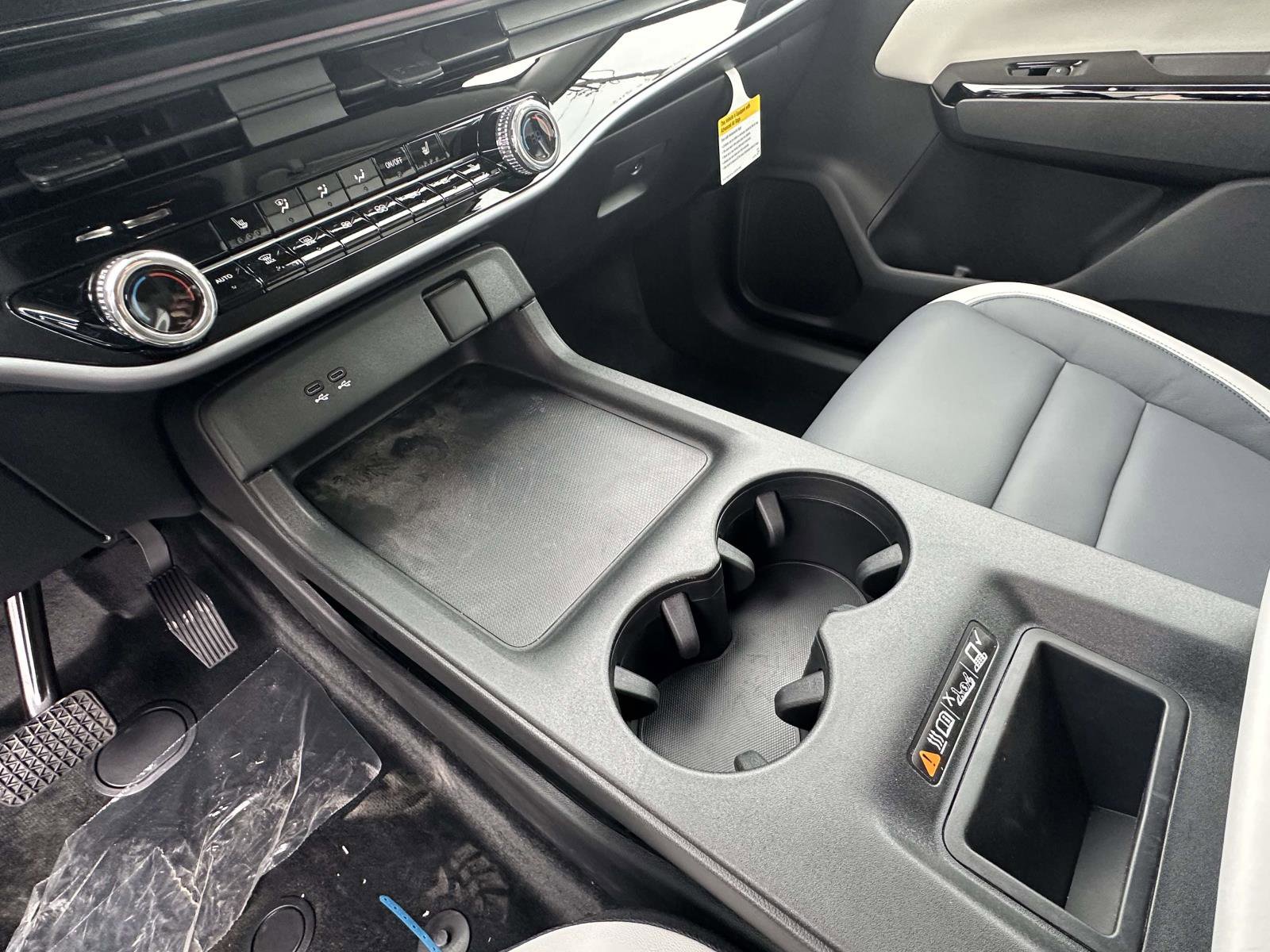 New 2026 Honda Prologue Touring image 9