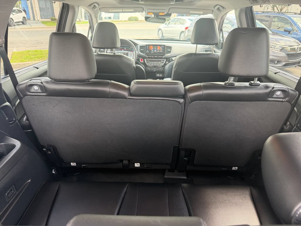 Used 2020 Honda Pilot Touring image 8