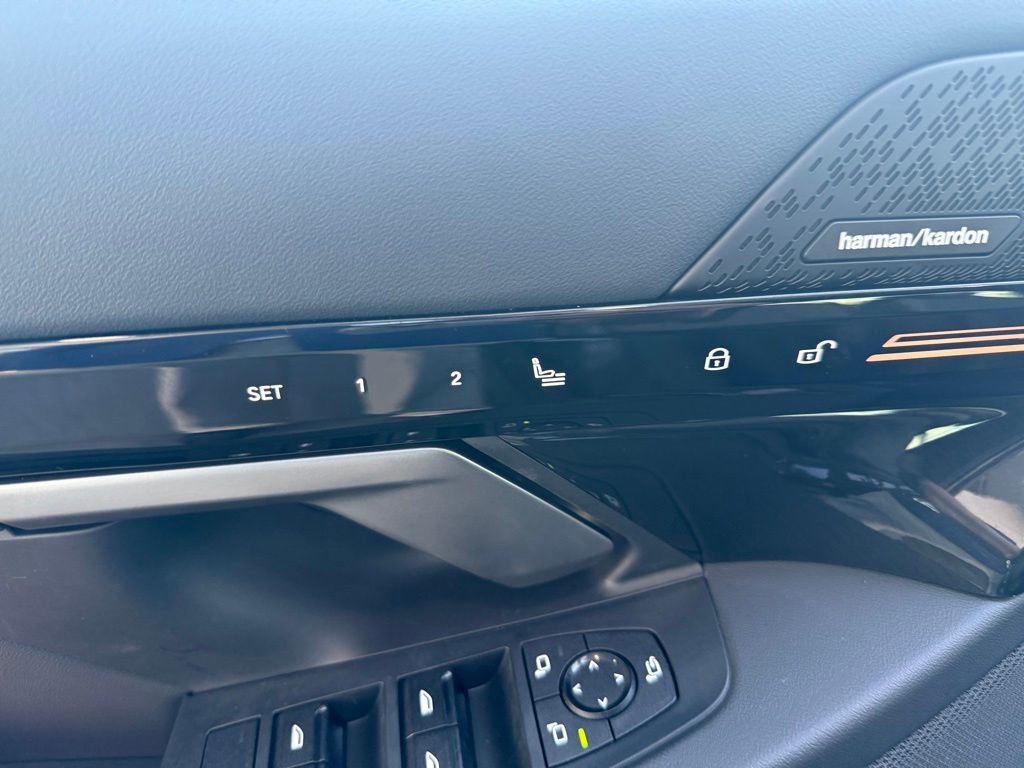 Used 2025 BMW 530i image 7